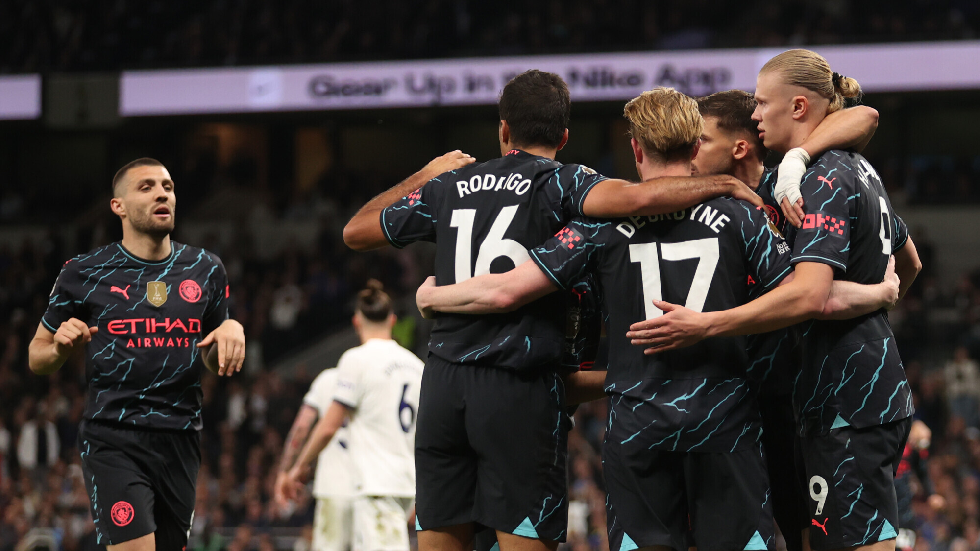 Manchester City vs Tottenham: A Title-Deciding Match 